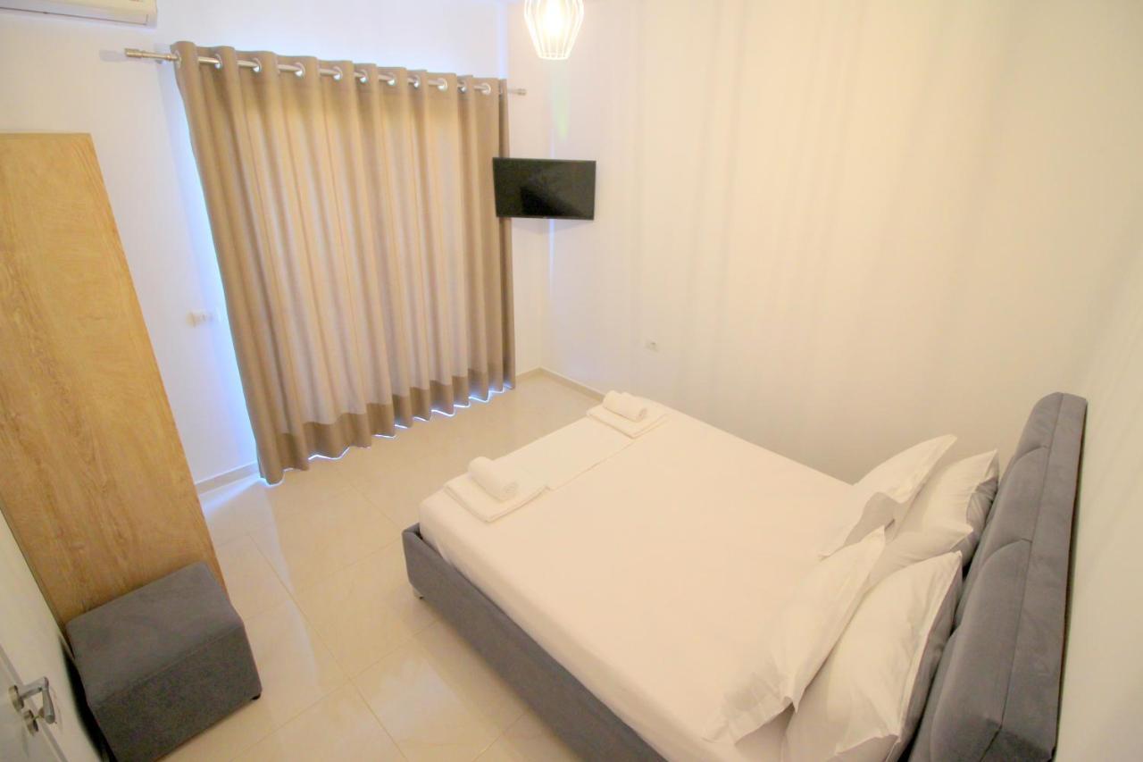 J&B Hotel คซามิล ภายนอก รูปภาพ